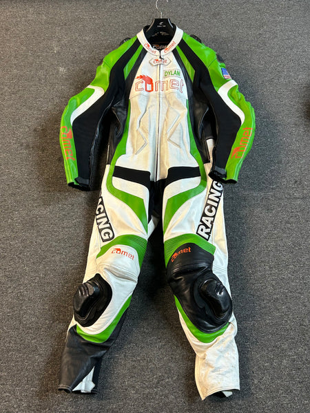 Suit Rental: 6 December 2025