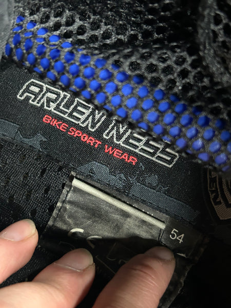 Suit Rental: 6 December 2025